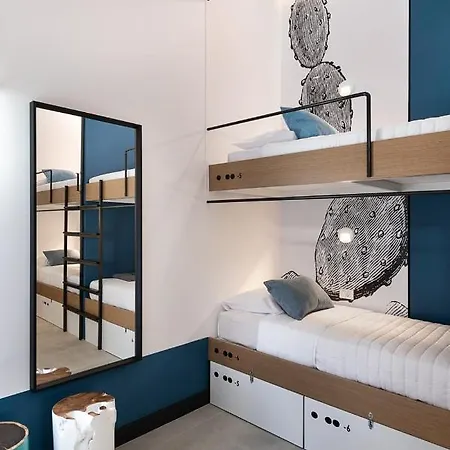 Hostal Cocoon