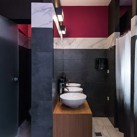 Hostal Cocoon
