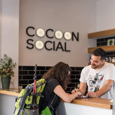 Cocoon 旅馆