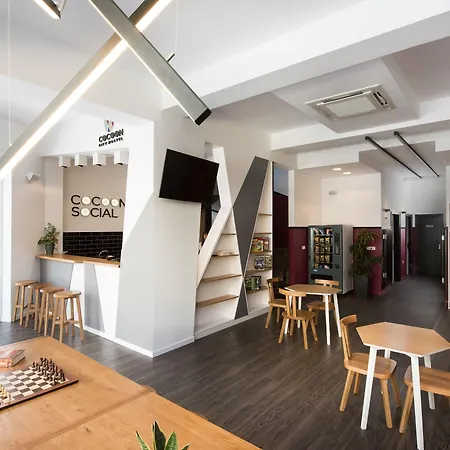 Cocoon Hostel *