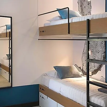 Hostel Cocoon *